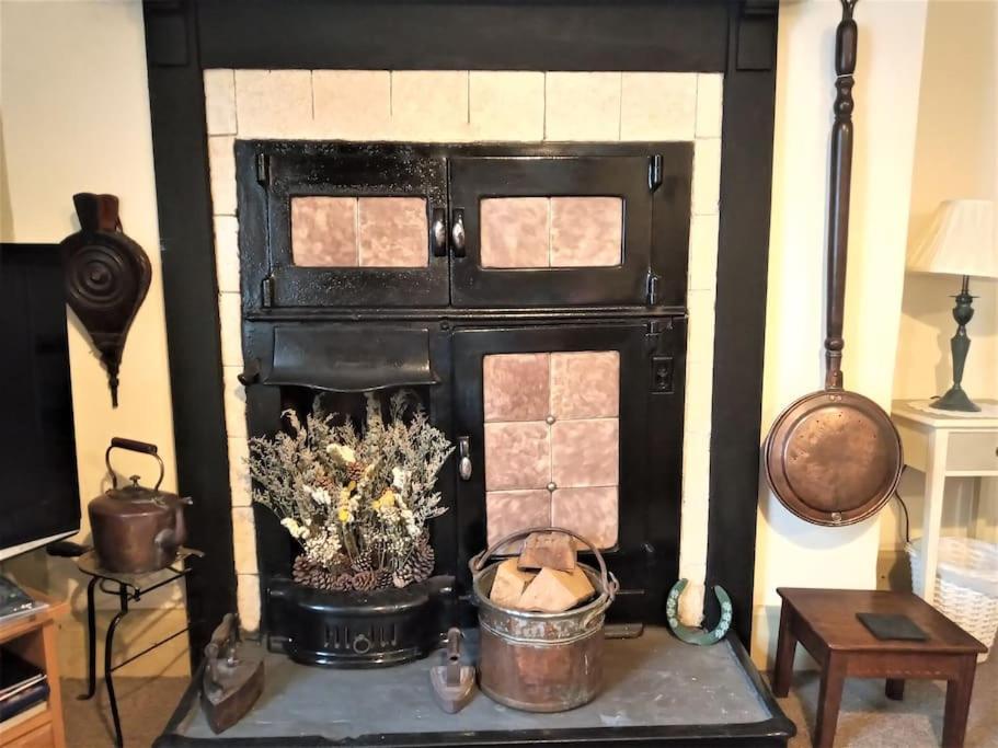 Ty Hen - Quirky Grade II Listed Cottage Blaenau Ffestiniog Εξωτερικό φωτογραφία